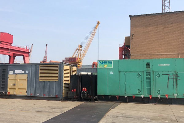 思茅发电机出租空气滤清器的清洁频率是多少？